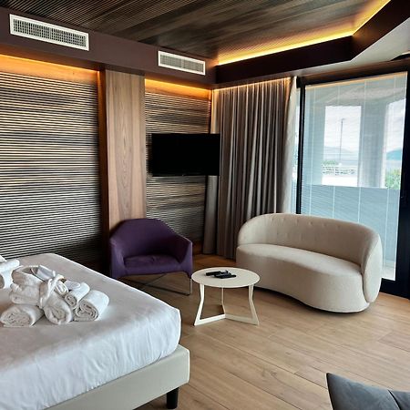 Alevic Hotel Сирмионе Экстерьер фото